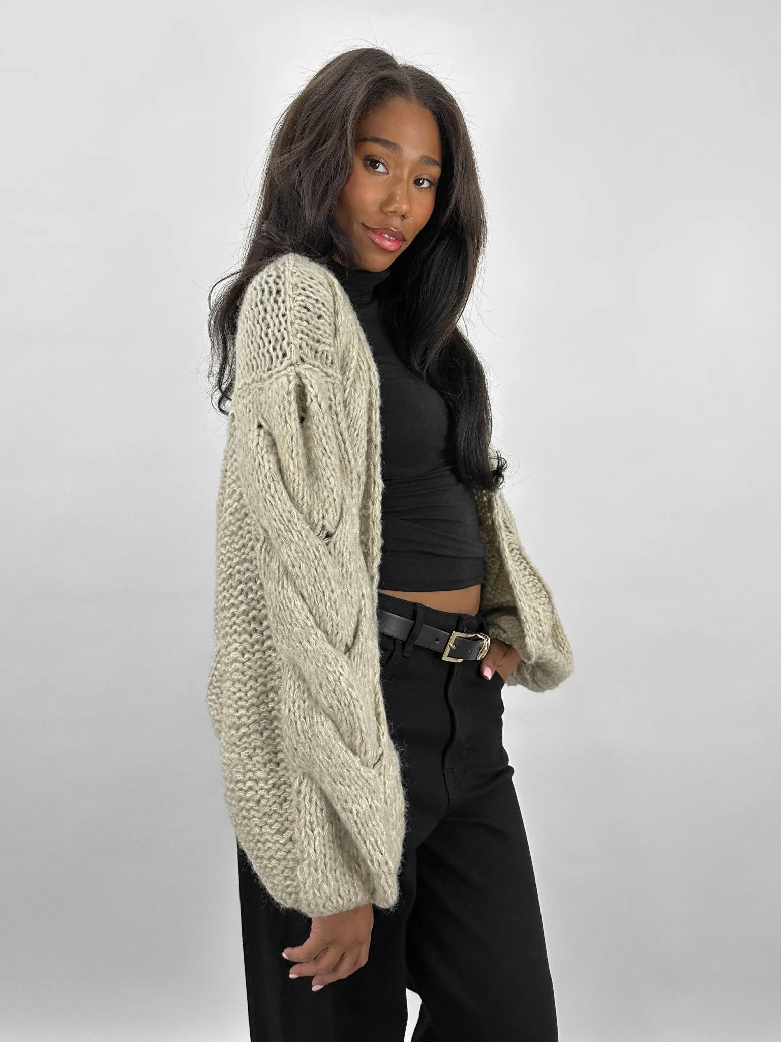 Chunky Cropped Knit Cardigan